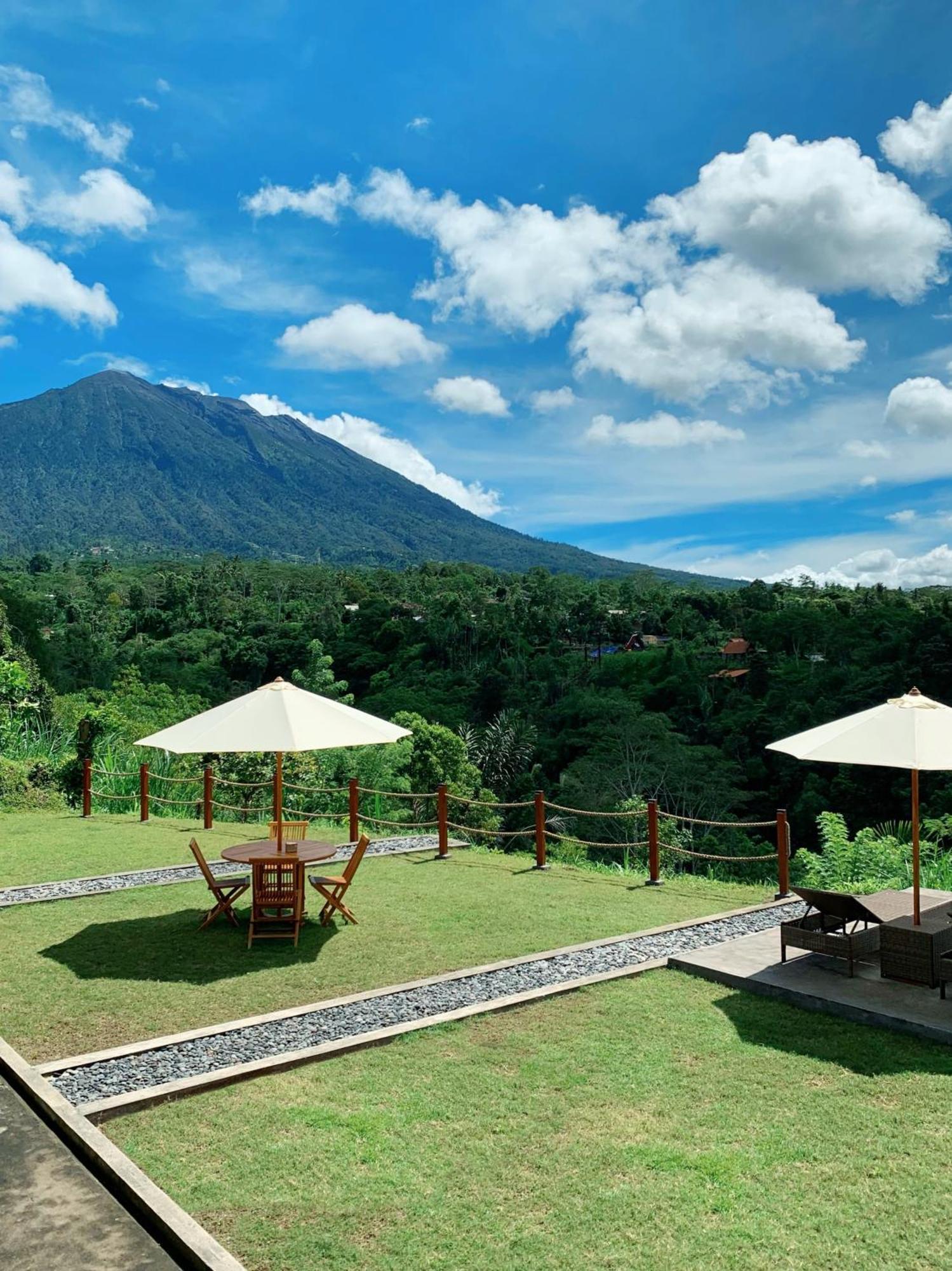 Besakih Homestay & Villa Exteriör bild