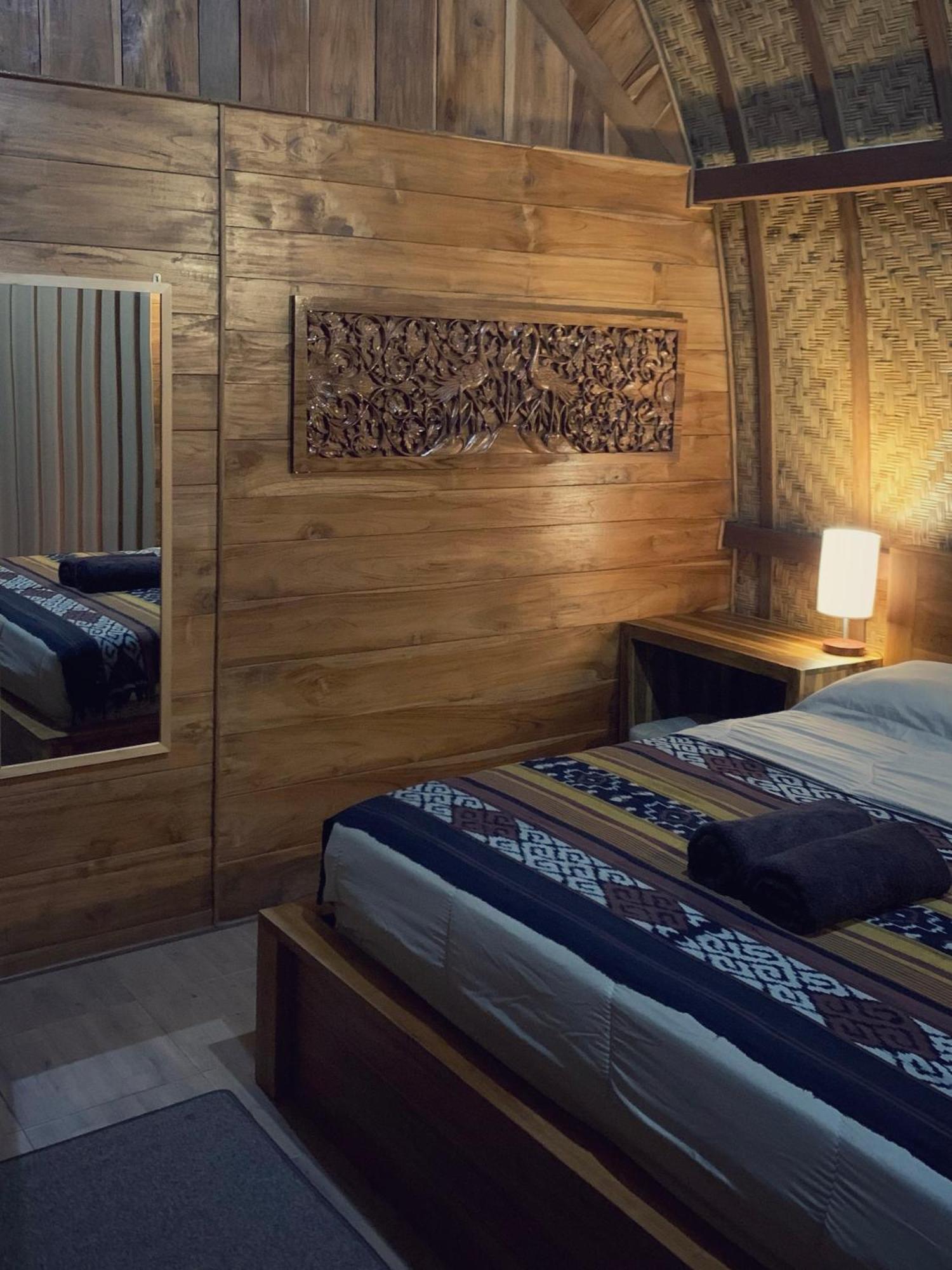 Besakih Homestay & Villa Exteriör bild