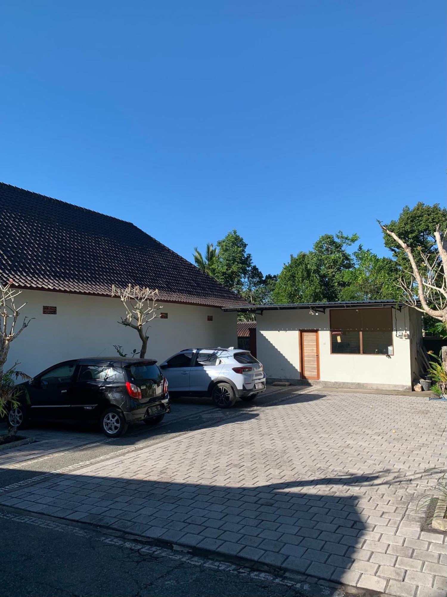 Besakih Homestay & Villa Exteriör bild